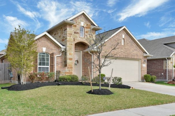 https://LoraDzialo.NewConstructionHomesForYou.com